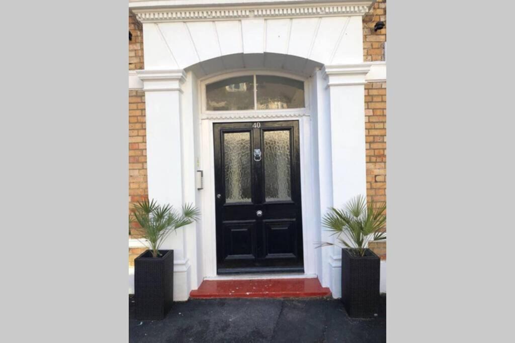 Stylish 2 Bed 2 Bath *Close To Beach And Centre With Parking* Bournemouth Exterior photo